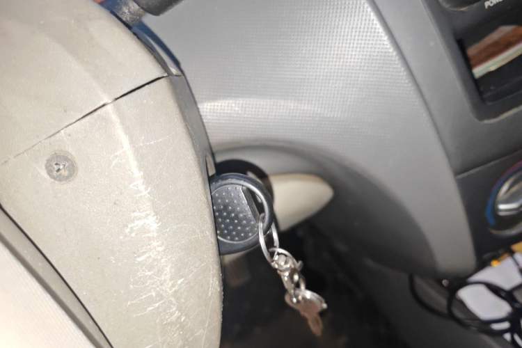 Used Chevrolet Sail 2010 Sedan 1.2L Manual Fashion Edition Vehicle Key
