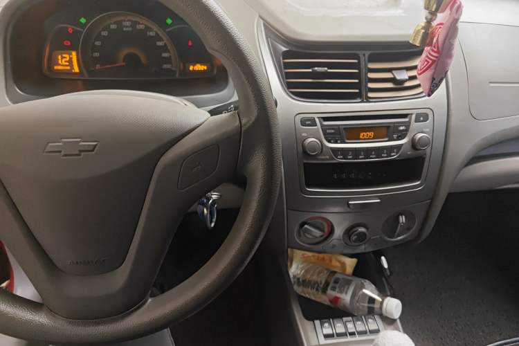Used Chevrolet Sail 2010 Sedan 1.4L Manual Enjoyment Edition Audio And AC Panel