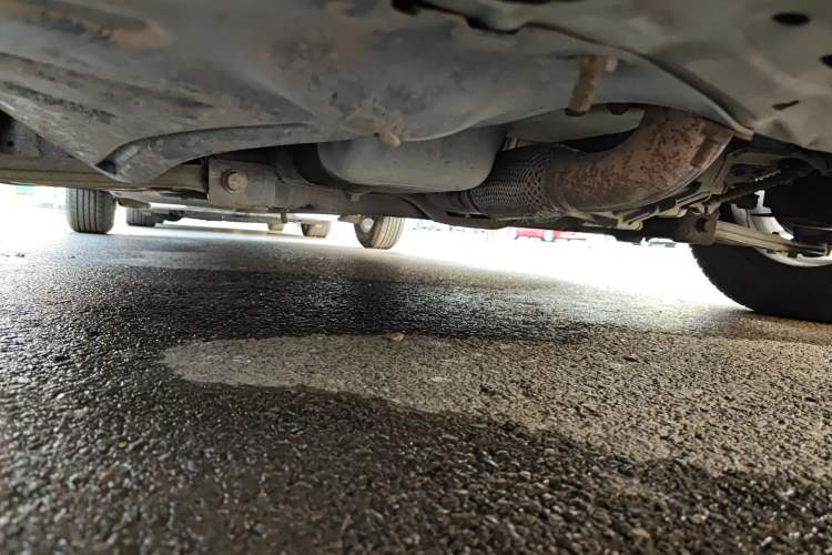 Used Chevrolet Sail 2010 Sedan 1.2L Manual Warm Edition Chassis Front