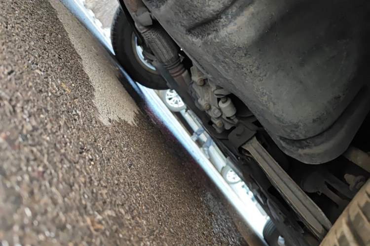 Used Chevrolet Sail 2010 Sedan 1.2L Manual Warm Edition Chassis Front Left
