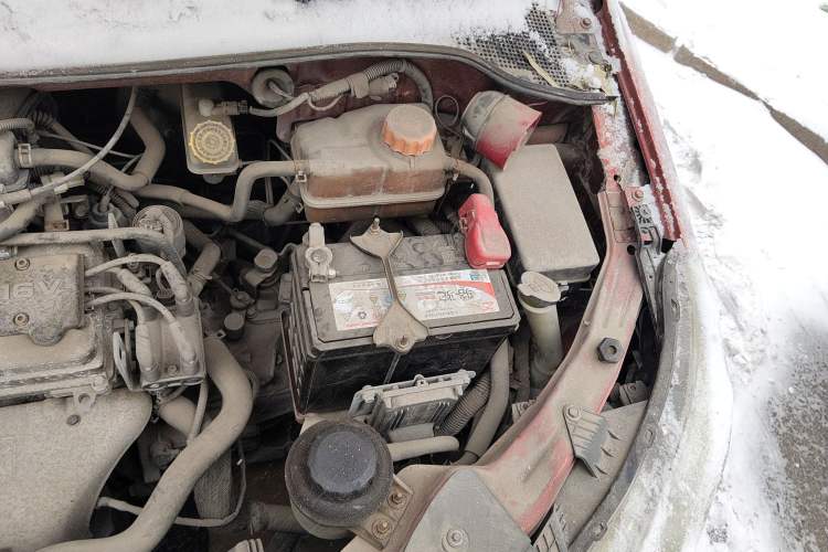 Used Chevrolet Sail 2010 Sedan 1.2L Manual Ideal Edition Engine Bay Left