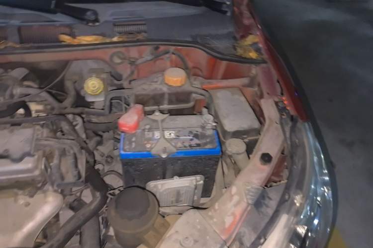 Used Chevrolet Sail 2010 Sedan 1.2L Manual Warm Edition Engine Bay Left