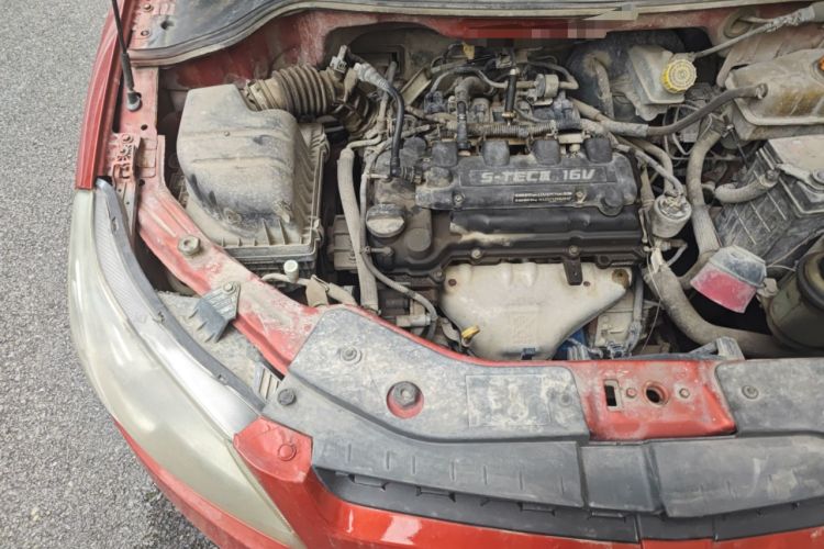 Used Chevrolet Sail 2010 Sedan 1.4L Manual Enjoyment Edition Engine Bay Right