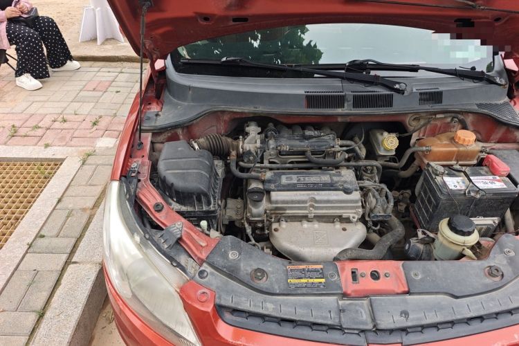 Used Chevrolet Sail 2010 Sedan 1.2L Manual Warm Edition Engine Bay Right