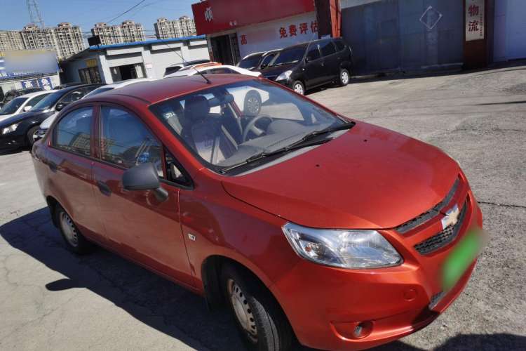 Used Chevrolet Sail 2010 Sedan 1.2L Manual Fashion Edition Front Right 45 Deg
