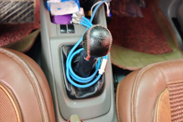 Used Chevrolet Sail 2010 Sedan 1.2L Manual Warm Edition Gear Lever