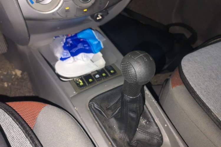 Used Chevrolet Sail 2010 Sedan 1.2L Manual Warm Edition Gear Lever