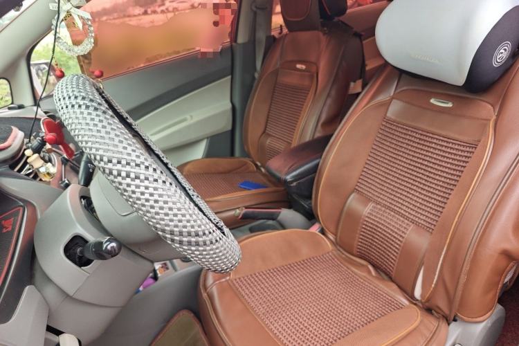 Used Chevrolet Sail 2010 Sedan 1.2L Manual Warm Edition Left Front Seat
