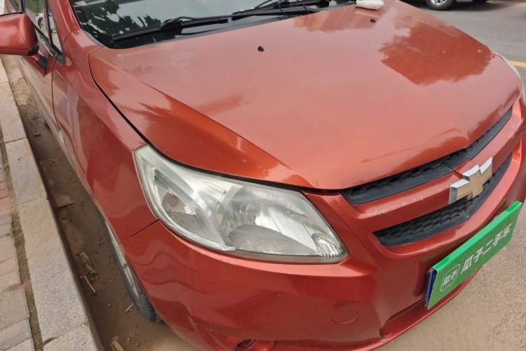 Used Chevrolet Sail 2010 Sedan 1.2L Manual Warm Edition Right Front Headlight