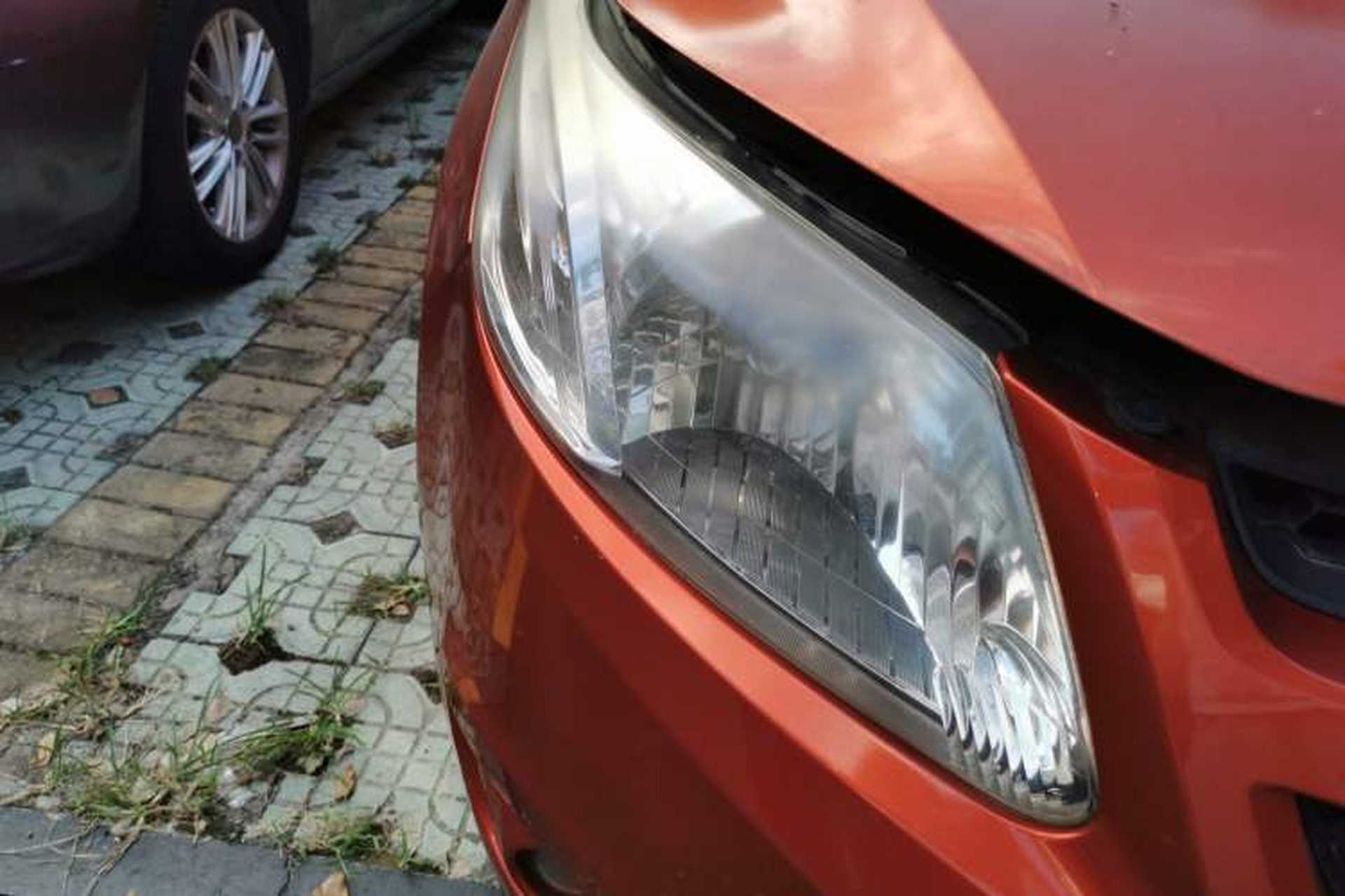 Used Chevrolet Sail 2010 Sedan 1.4L AMT Excellence Edition Right Front Headlight