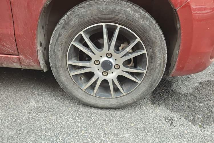 Used Chevrolet Sail 2010 Sedan 1.4L Manual Enjoyment Edition Right Front Wheel Hub
