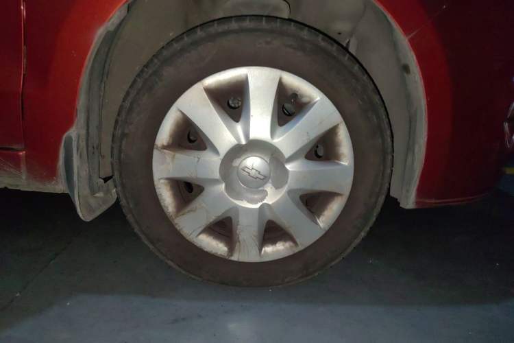 Used Chevrolet Sail 2010 Sedan 1.4L Manual Ideal Edition Right Front Wheel Hub