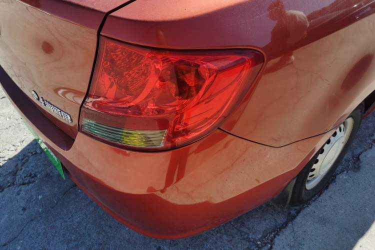 Used Chevrolet Sail 2010 Sedan 1.2L Manual Fashion Edition Right Rear Taillight