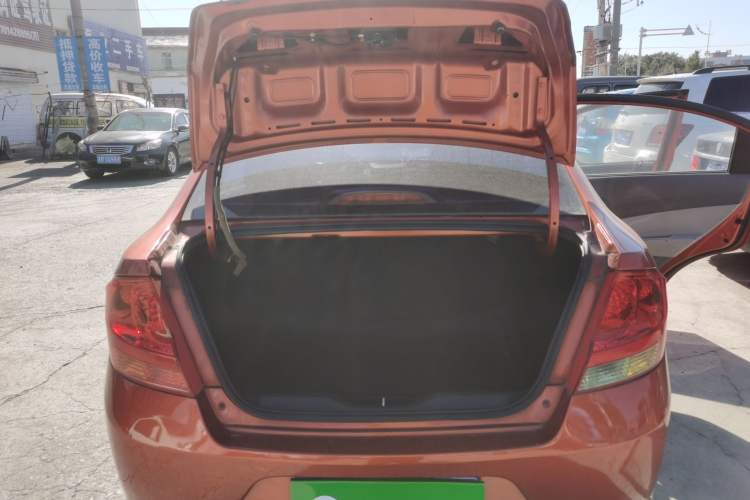 Used Chevrolet Sail 2010 Sedan 1.2L Manual Fashion Edition Trunk