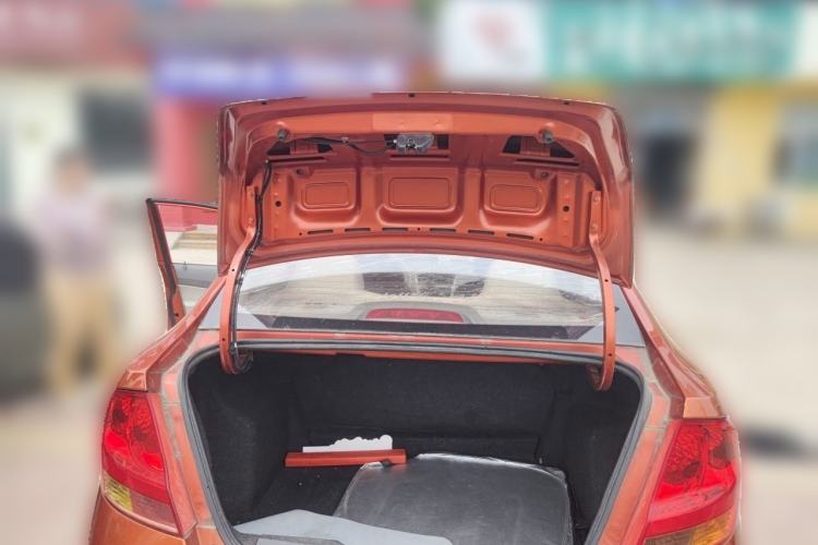 Used Chevrolet Sail 2010 Sedan 1.2L Manual Warm Edition Trunk