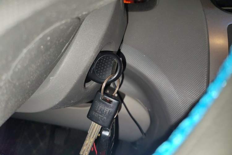 Used Chevrolet Sail 2010 Sedan 1.4L Manual Ideal Edition Vehicle Key