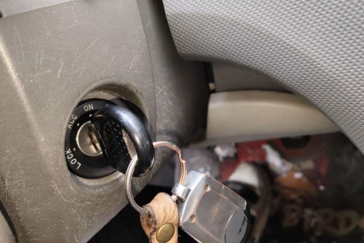 Used Chevrolet Sail 2010 Sedan 1.2L Manual Ideal Edition Vehicle Key