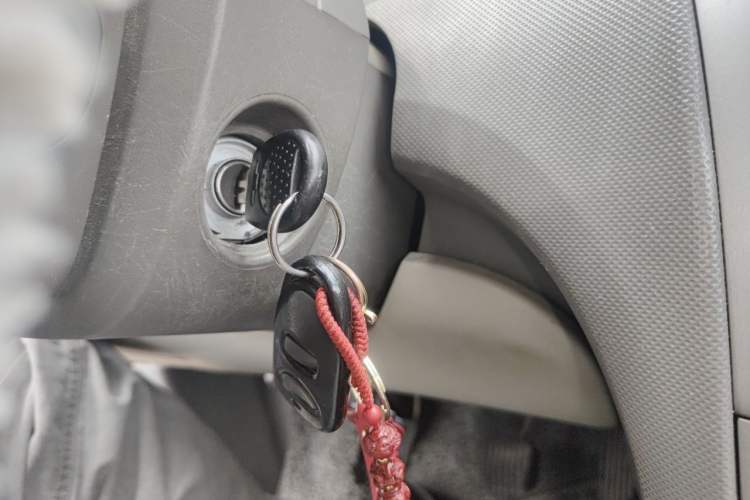 Used Chevrolet Sail 2010 Sedan 1.2L Manual Warm Edition Vehicle Key