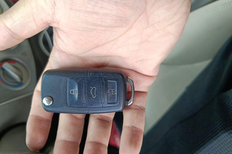 Used Chevrolet Sail 2010 Hatchback 1.2L Manual Warm Edition Vehicle Key