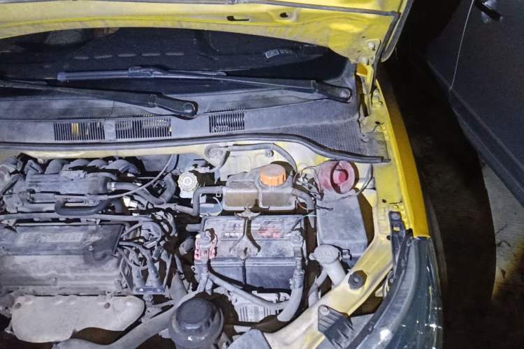 Used Chevrolet Sail 2010 Hatchback 1.2L Manual Warm Edition Engine Bay Left