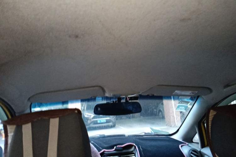 Used Chevrolet Sail 2010 Hatchback 1.2L Manual Warm Edition Headliner