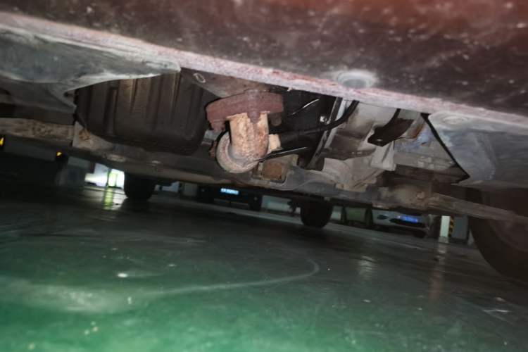 Used Chevrolet Sail 2010 Sedan 1.4L AMT Excellence Edition Chassis Front