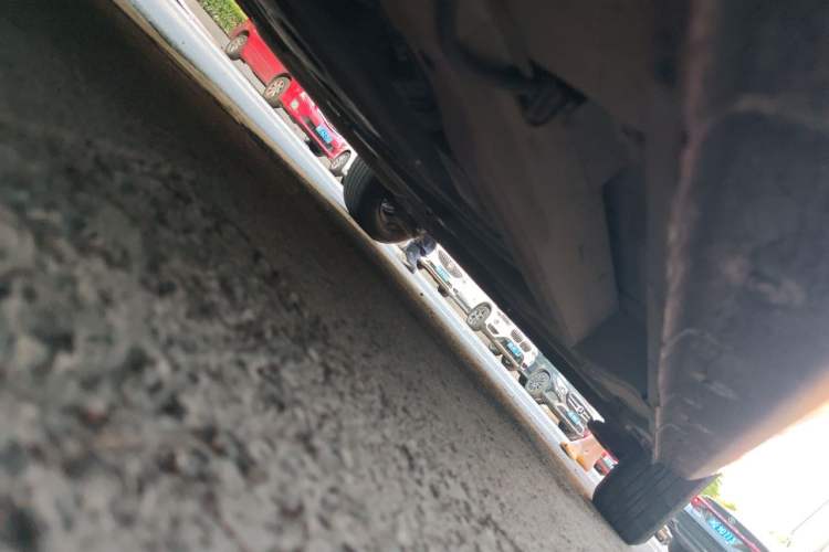 Used Chevrolet Sail 2010 Sedan 1.2L Manual Fashion Edition Chassis Front Left