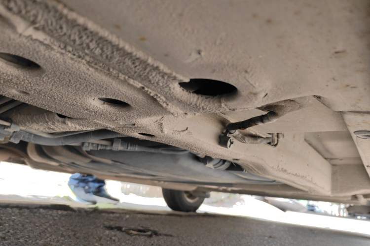 Used Chevrolet Sail 2010 Sedan 1.2L Manual Fashion Edition Chassis Front Left
