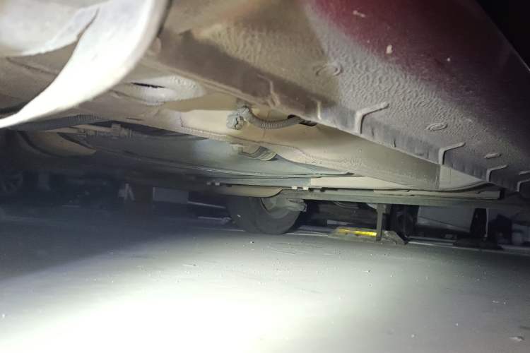 Used Chevrolet Sail 2010 Sedan 1.2L Manual Fashion Edition Chassis Front Left