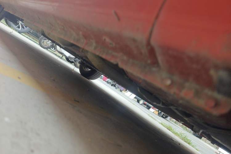 Used Chevrolet Sail 2010 Sedan 1.2L Manual Warm Edition Chassis Front Right
