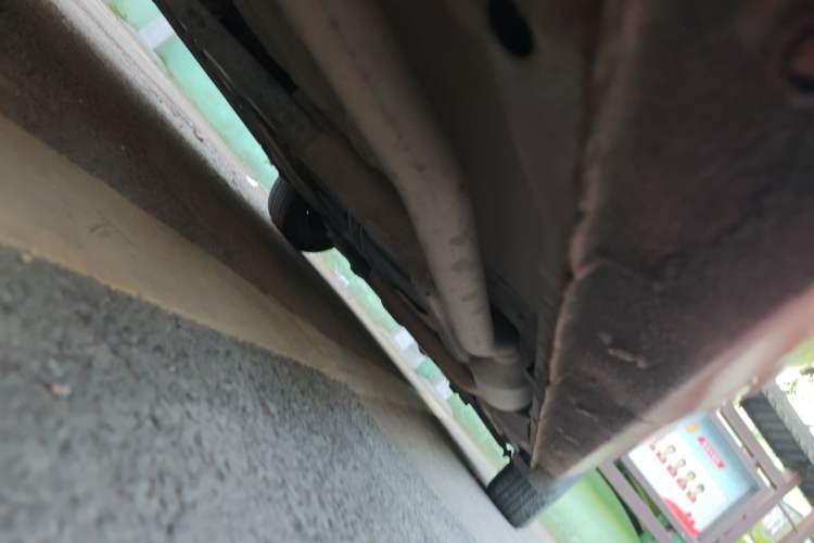 Used Chevrolet Sail 2010 Sedan 1.2L Manual Fashion Edition Chassis Rear Right