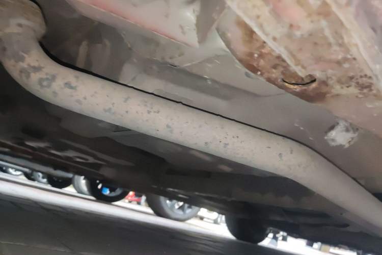 Used Chevrolet Sail 2010 Sedan 1.2L Manual Fashion Edition Chassis Rear Right