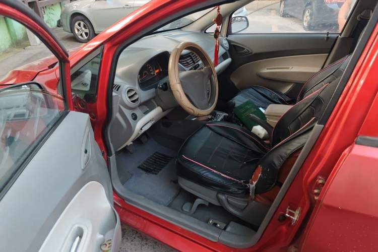Used Chevrolet Sail 2010 Sedan 1.2L Manual Fashion Edition Driver Seat
