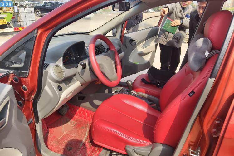 Used Chevrolet Sail 2010 Sedan 1.2L AMT Ideal Edition Driver Seat