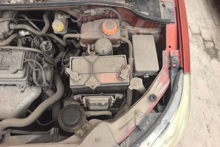 Used Chevrolet Sail 2010 Sedan 1.2L AMT Ideal Edition Engine Bay Left