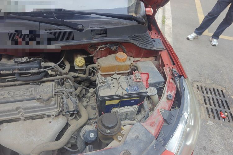 Used Chevrolet Sail 2010 Sedan 1.2L Manual Warm Edition Engine Bay Left