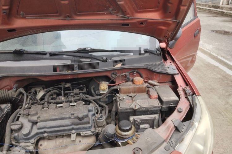 Used Chevrolet Sail 2010 Sedan 1.4L Manual Ideal Edition Engine Bay Left