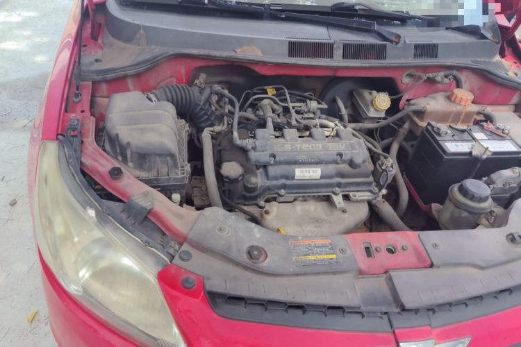 Used Chevrolet Sail 2010 Sedan 1.4L Manual Ideal Edition Engine Bay Right