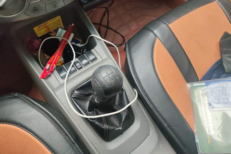 Used Chevrolet Sail 2010 Sedan 1.4L Manual Enjoyment Edition Gear Lever
