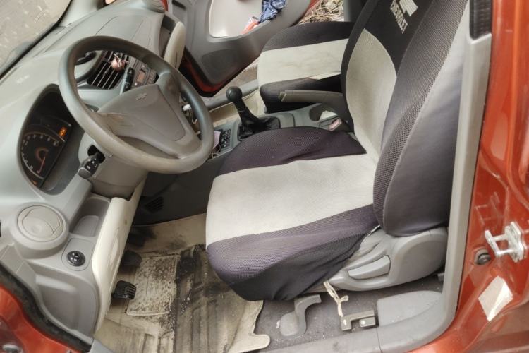 Used Chevrolet Sail 2010 Sedan 1.4L Manual Ideal Edition Left Front Seat
