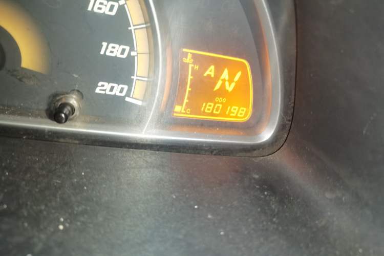 Used Chevrolet Sail 2010 Sedan 1.4L AMT Excellence Edition Odometer Close Up