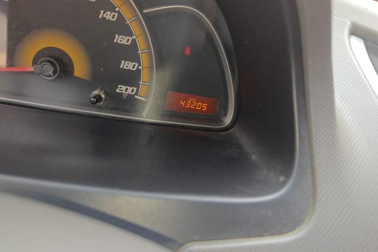 Used Chevrolet Sail 2010 Sedan 1.2L Manual Warm Edition Odometer Close Up