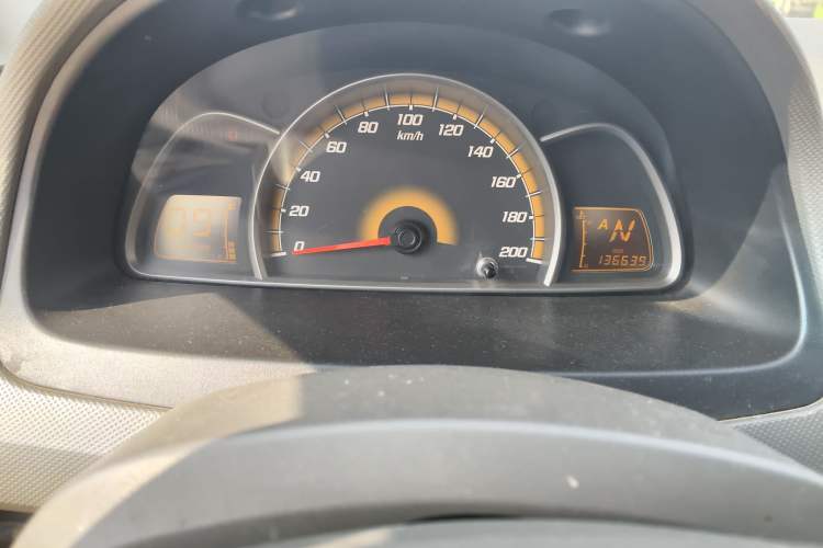 Used Chevrolet Sail 2010 Sedan 1.2L AMT Ideal Edition Odometer Close Up