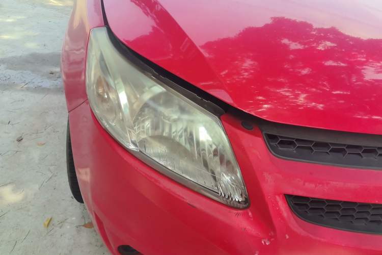 Used Chevrolet Sail 2010 Sedan 1.4L Manual Ideal Edition Right Front Headlight