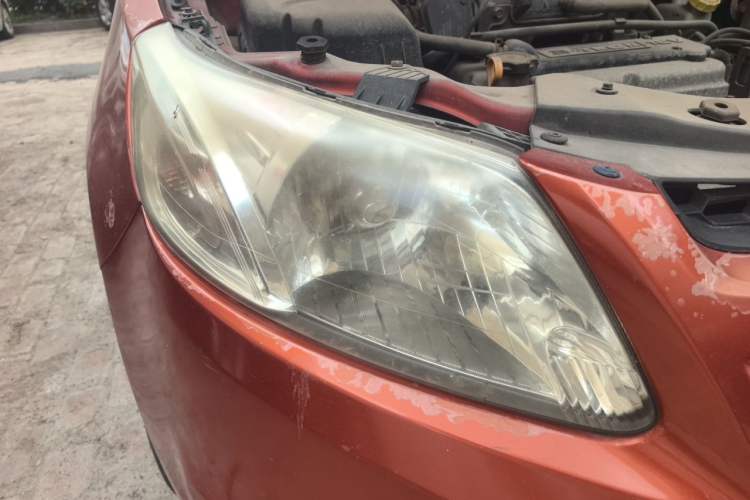 Used Chevrolet Sail 2010 Sedan 1.2L AMT Ideal Edition Right Front Headlight