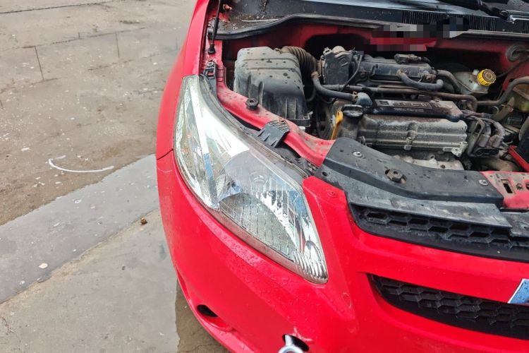 Used Chevrolet Sail 2010 Sedan 1.2L AMT Ideal Edition Right Front Headlight