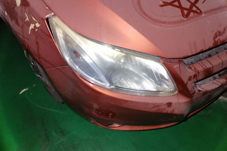 Used Chevrolet Sail 2010 Sedan 1.4L AMT Excellence Edition Right Front Headlight