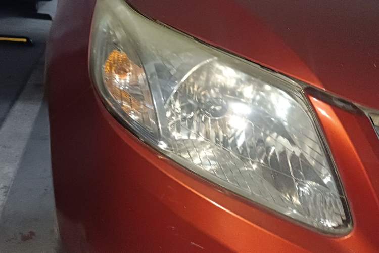 Used Chevrolet Sail 2010 Sedan 1.2L Manual Fashion Edition Right Front Headlight