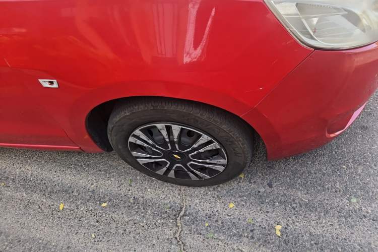 Used Chevrolet Sail 2010 Hatchback 1.2L AMT Ideal Edition Right Front Wheel Hub