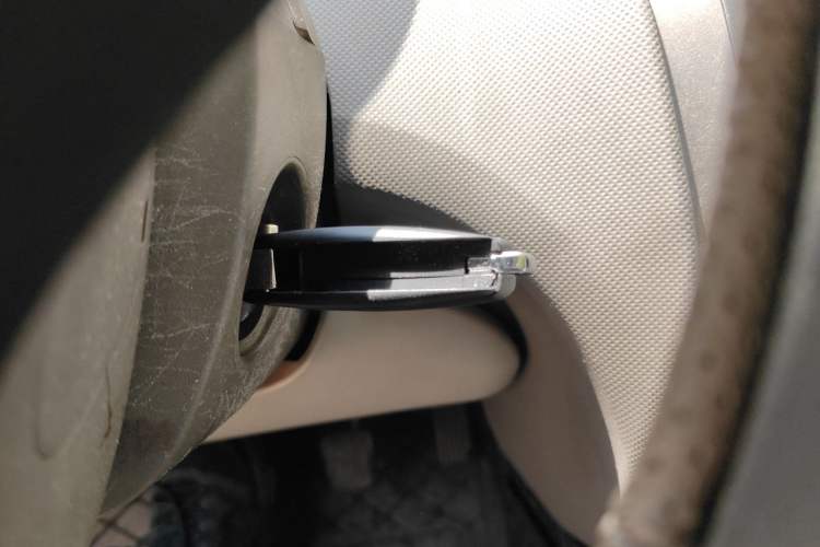 Used Chevrolet Sail 2010 Sedan 1.2L Manual Fashion Edition Vehicle Key